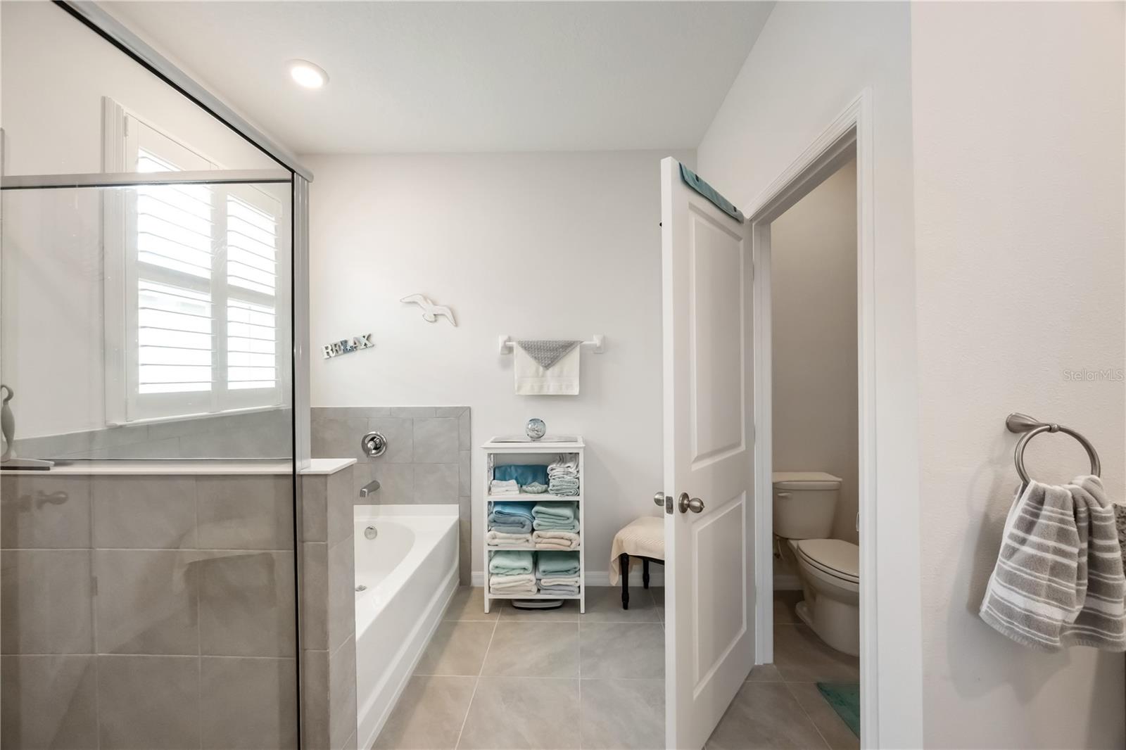 Image 19 of 42 For 4129 Quiet Rain Court