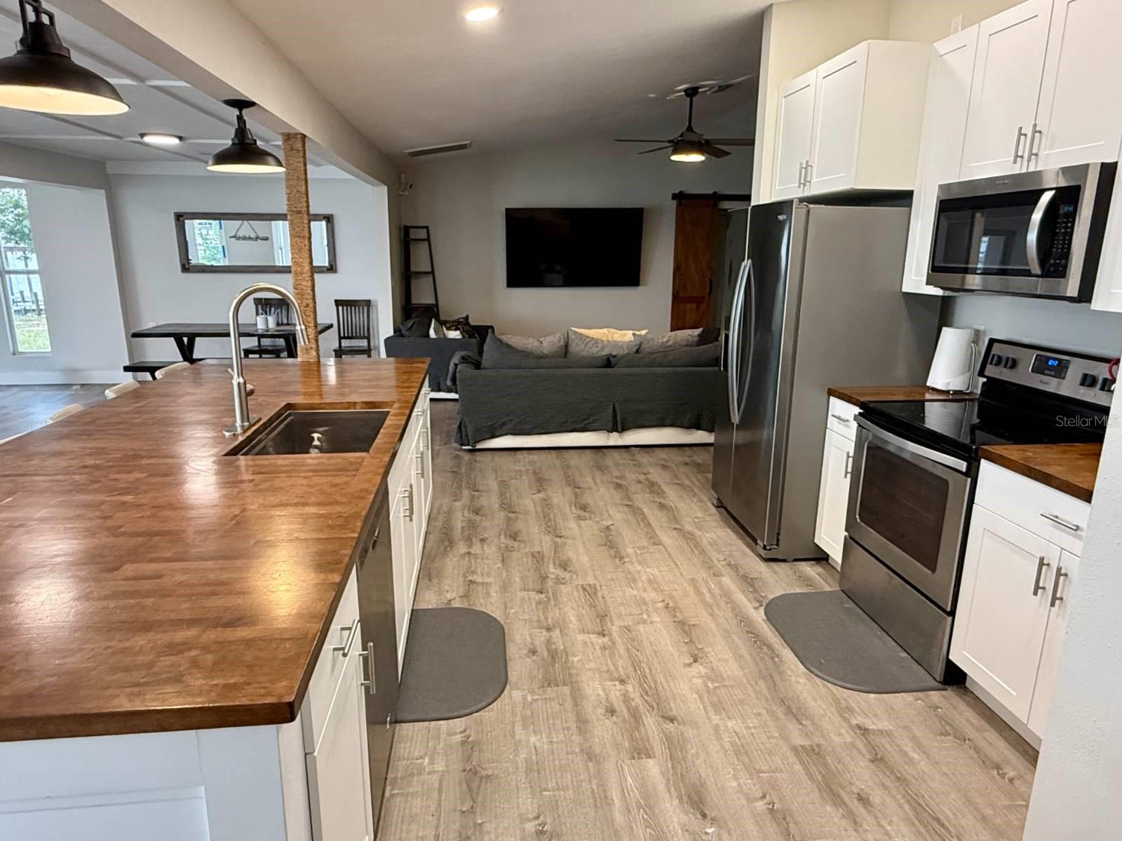 Image 3 of 21 For 194 Mandolin Drive