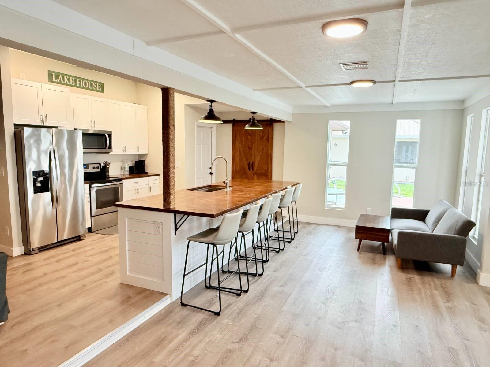 Image 4 of 21 For 194 Mandolin Drive