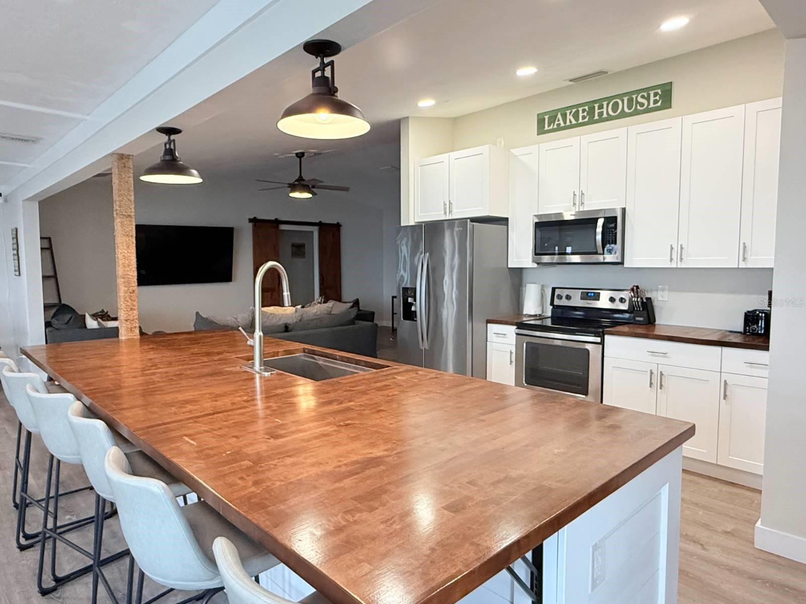 Image 9 of 21 For 194 Mandolin Drive