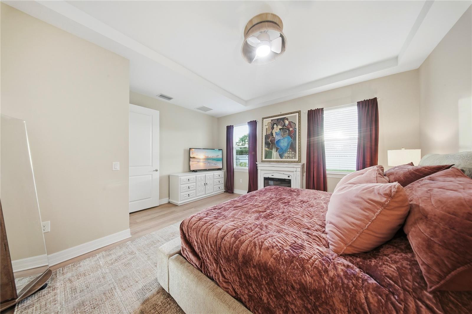 Image 21 of 49 For 16128 Lotus Way