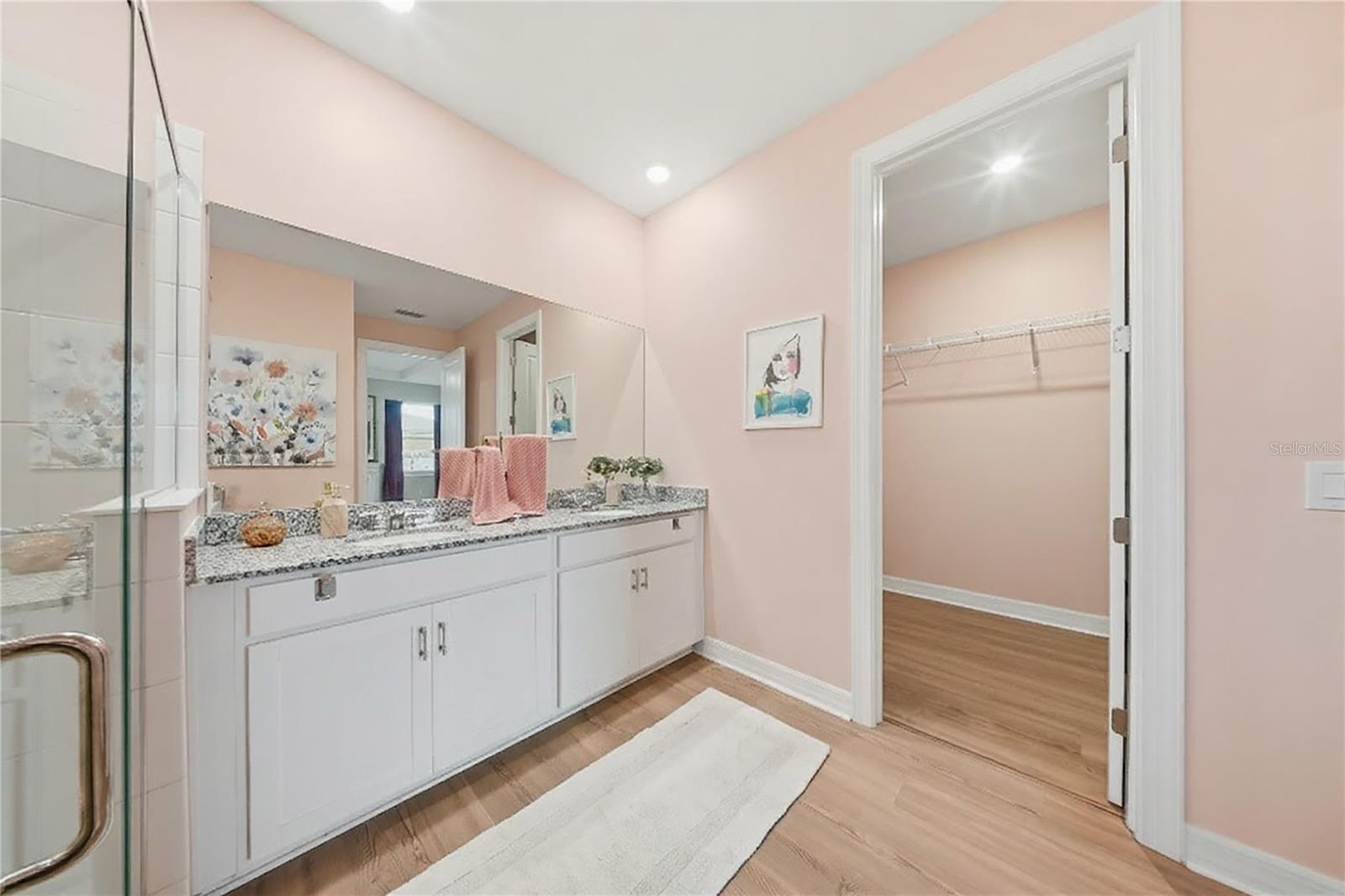 Image 7 of 49 For 16128 Lotus Way