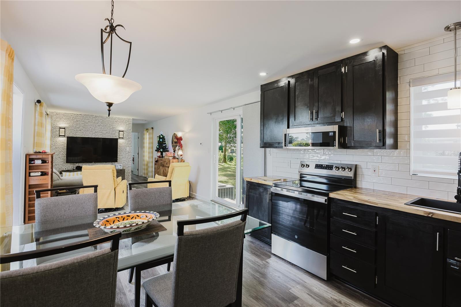 Image 10 of 43 For 11296 Olive Circle