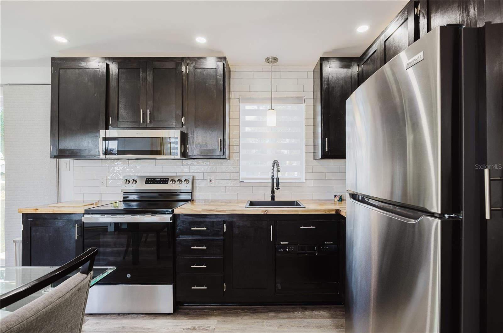 Image 11 of 43 For 11296 Olive Circle