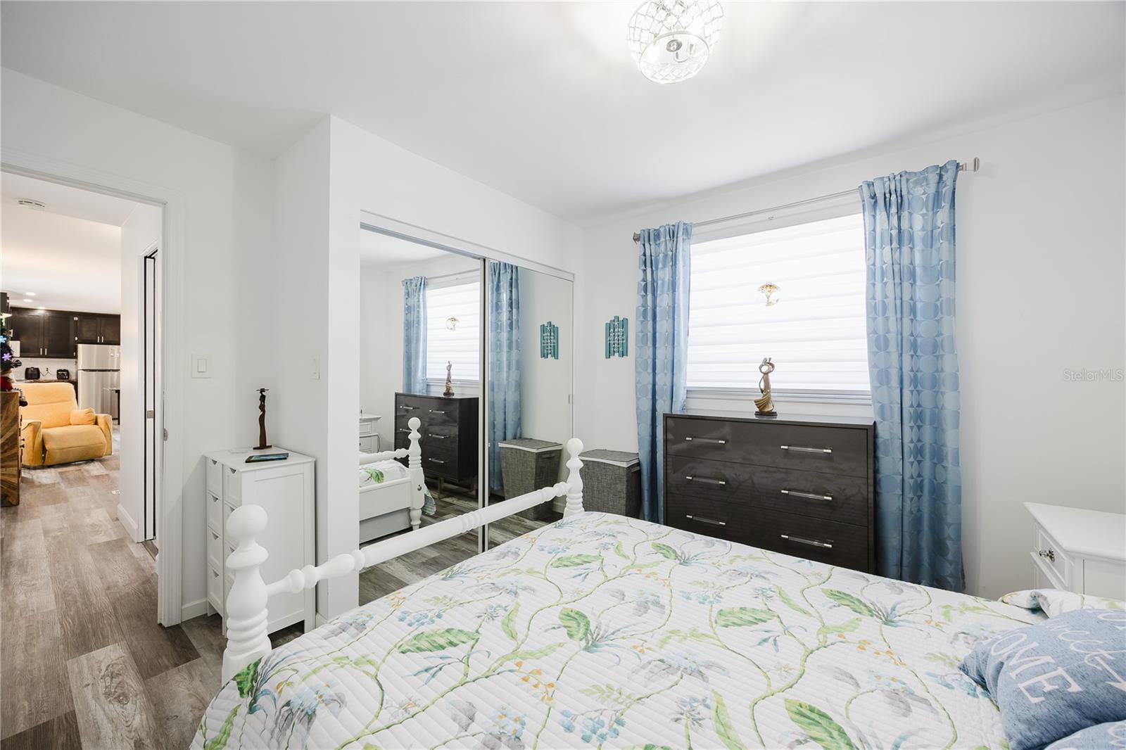 Image 17 of 43 For 11296 Olive Circle