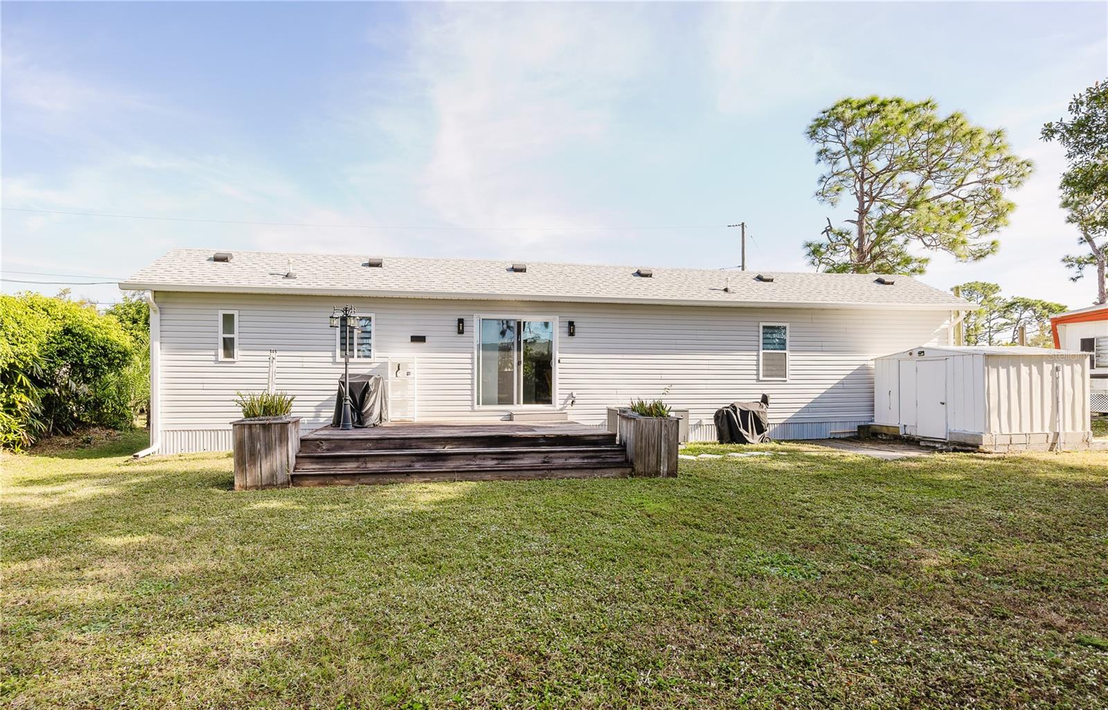 Image 27 of 43 For 11296 Olive Circle