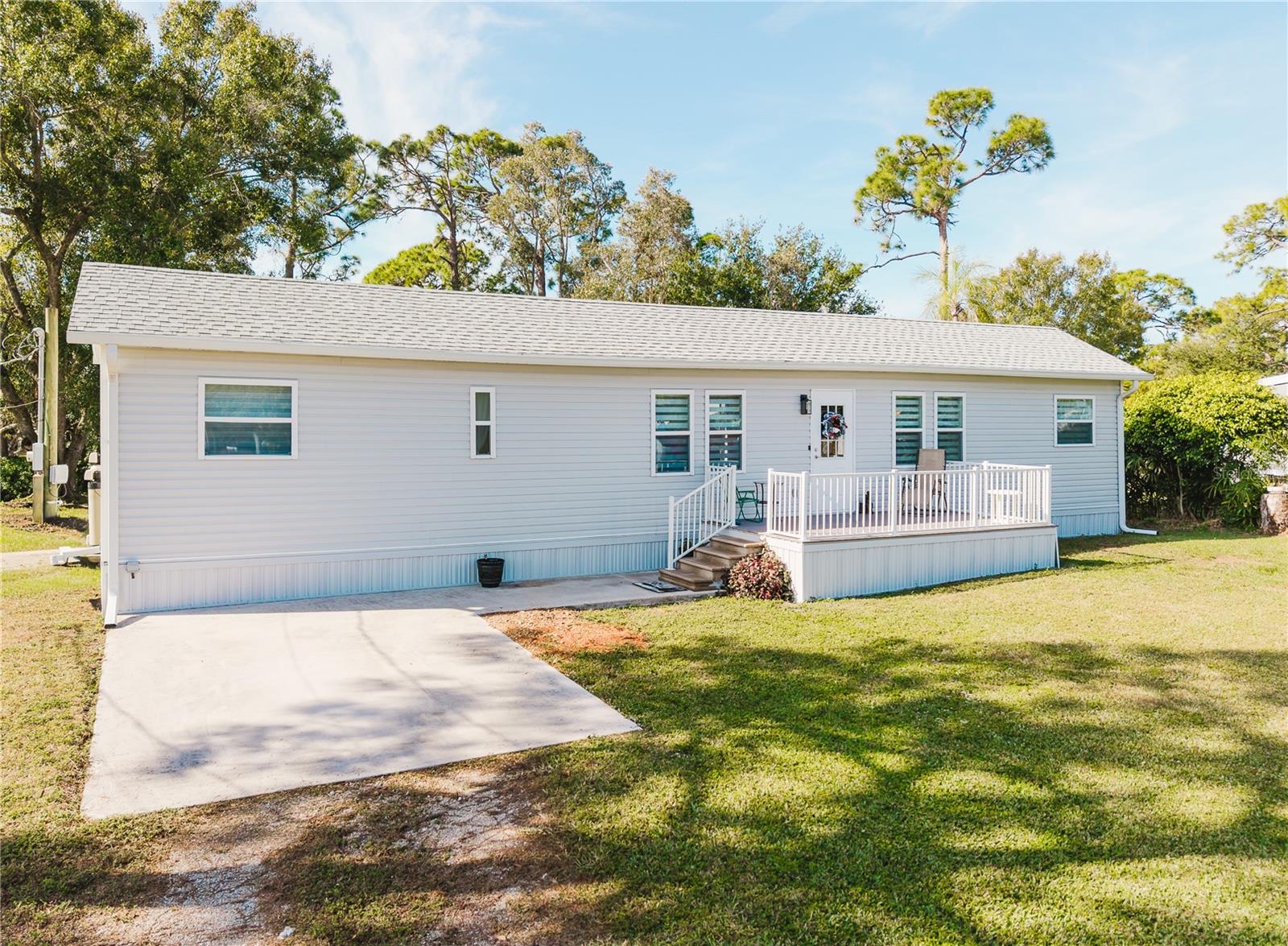 Image 34 of 43 For 11296 Olive Circle