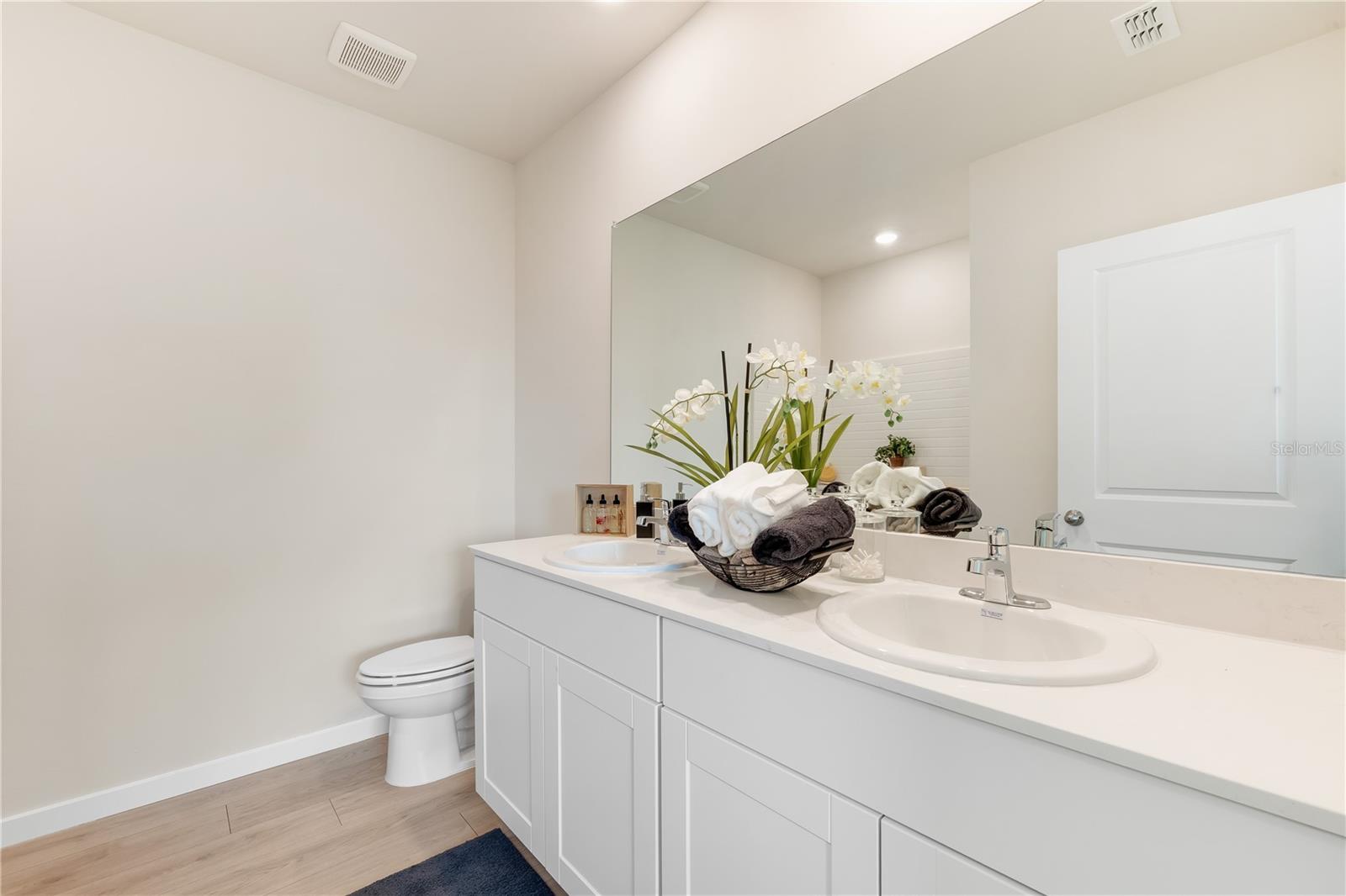 Image 12 of 29 For 9464 Sunbeam Circle