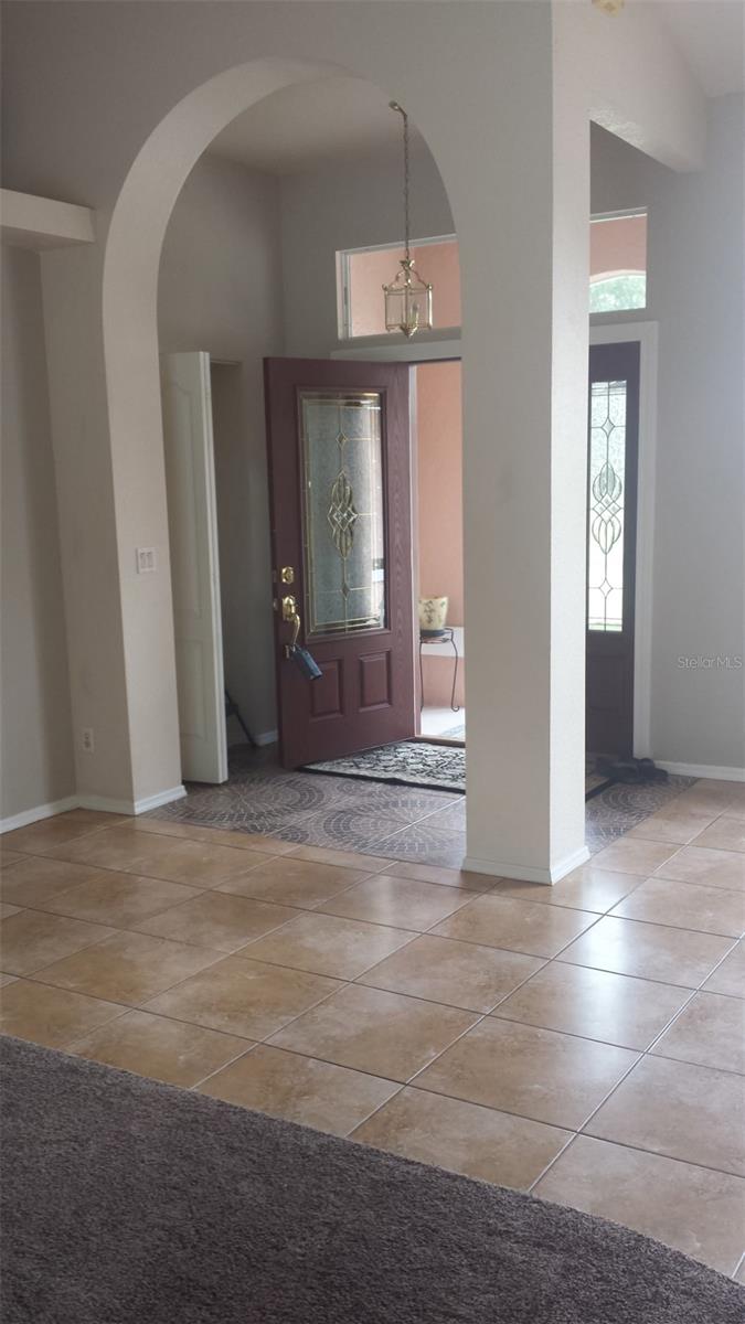 Image 13 of 20 For 404 Hazel Circle