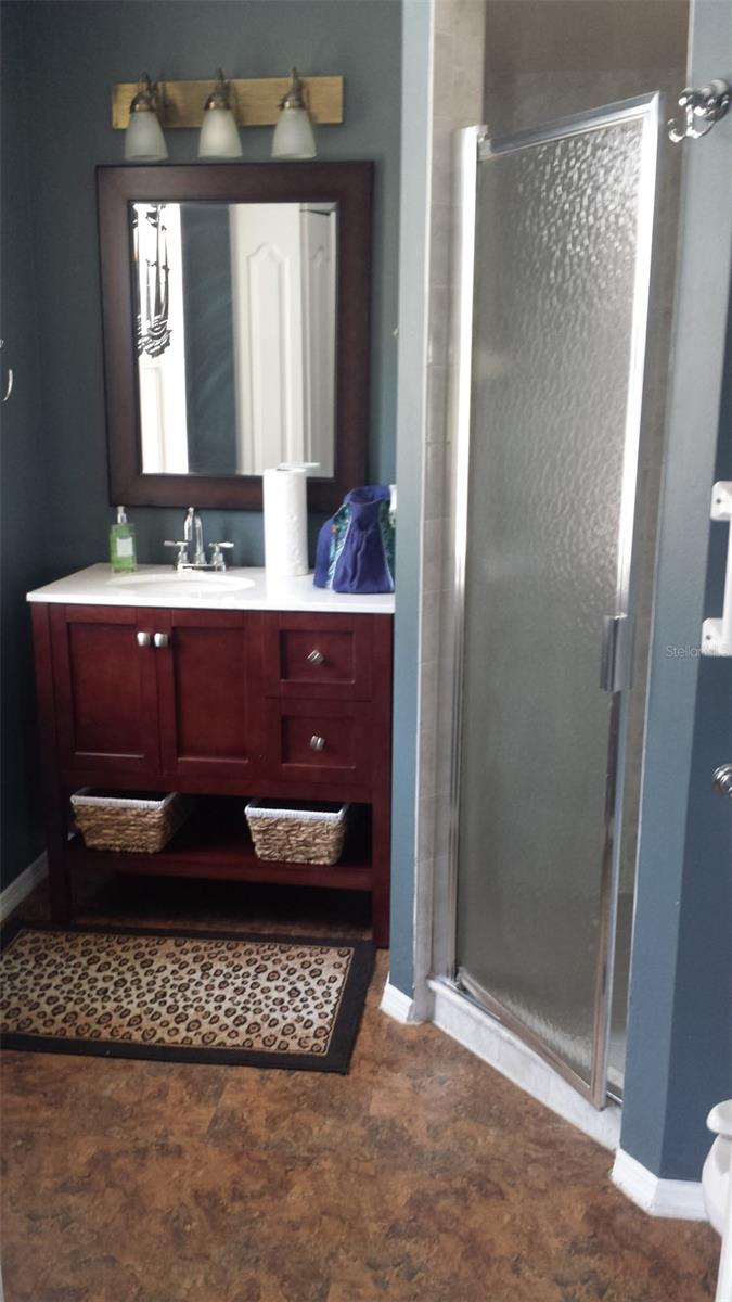 Image 15 of 20 For 404 Hazel Circle