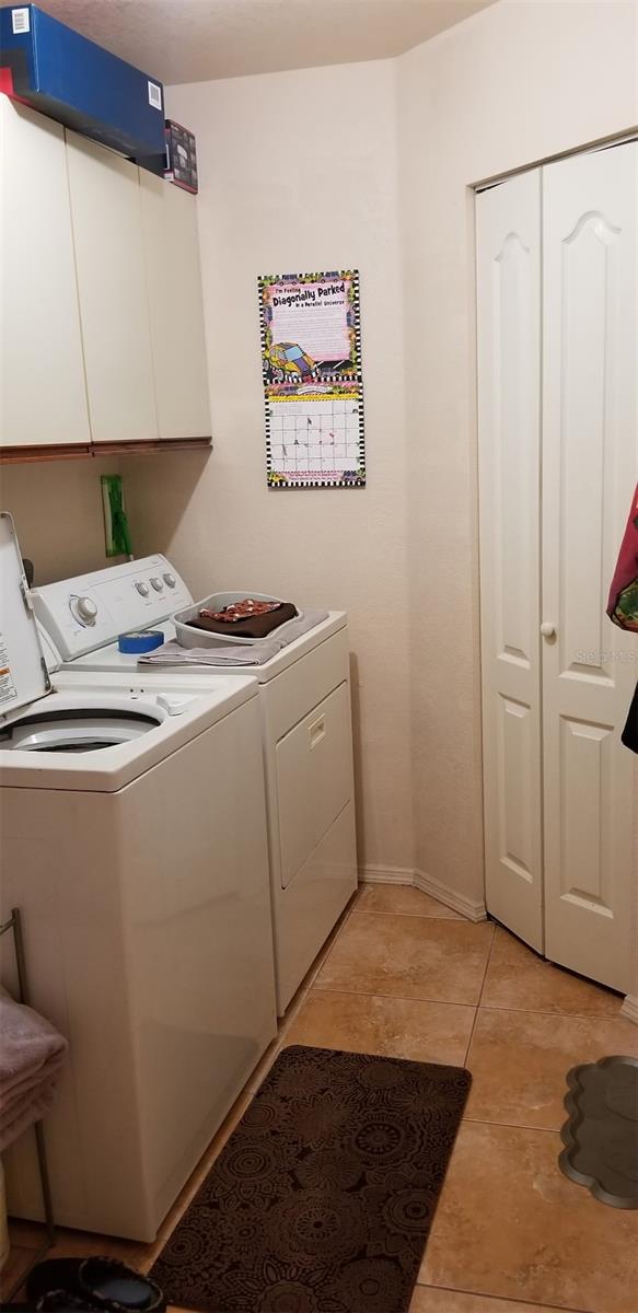 Image 17 of 20 For 404 Hazel Circle