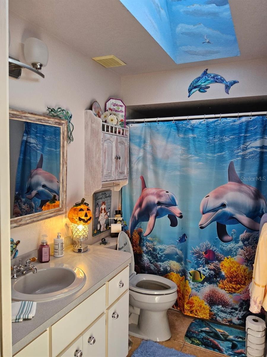 Image 18 of 20 For 404 Hazel Circle