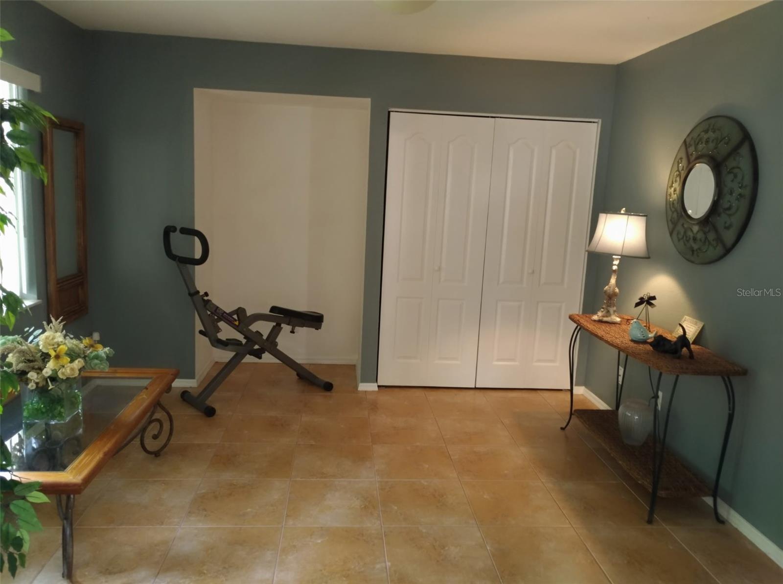 Image 20 of 20 For 404 Hazel Circle