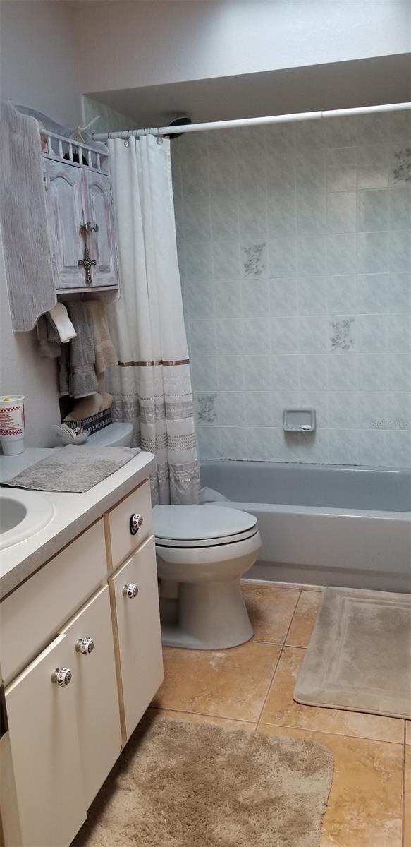 Image 7 of 20 For 404 Hazel Circle