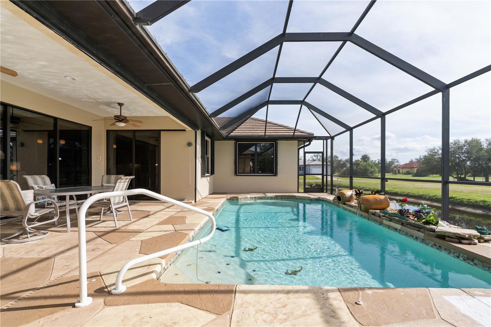 Image 6 of 68 For 17157 Mint Lane