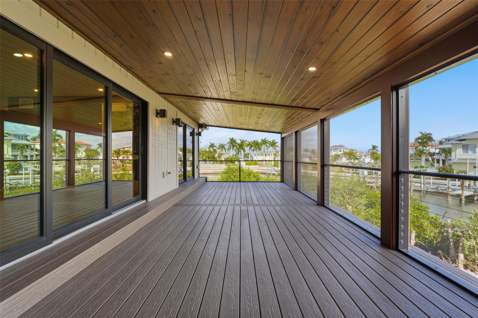 Image 25 of 93 For 2795 Beach Road B