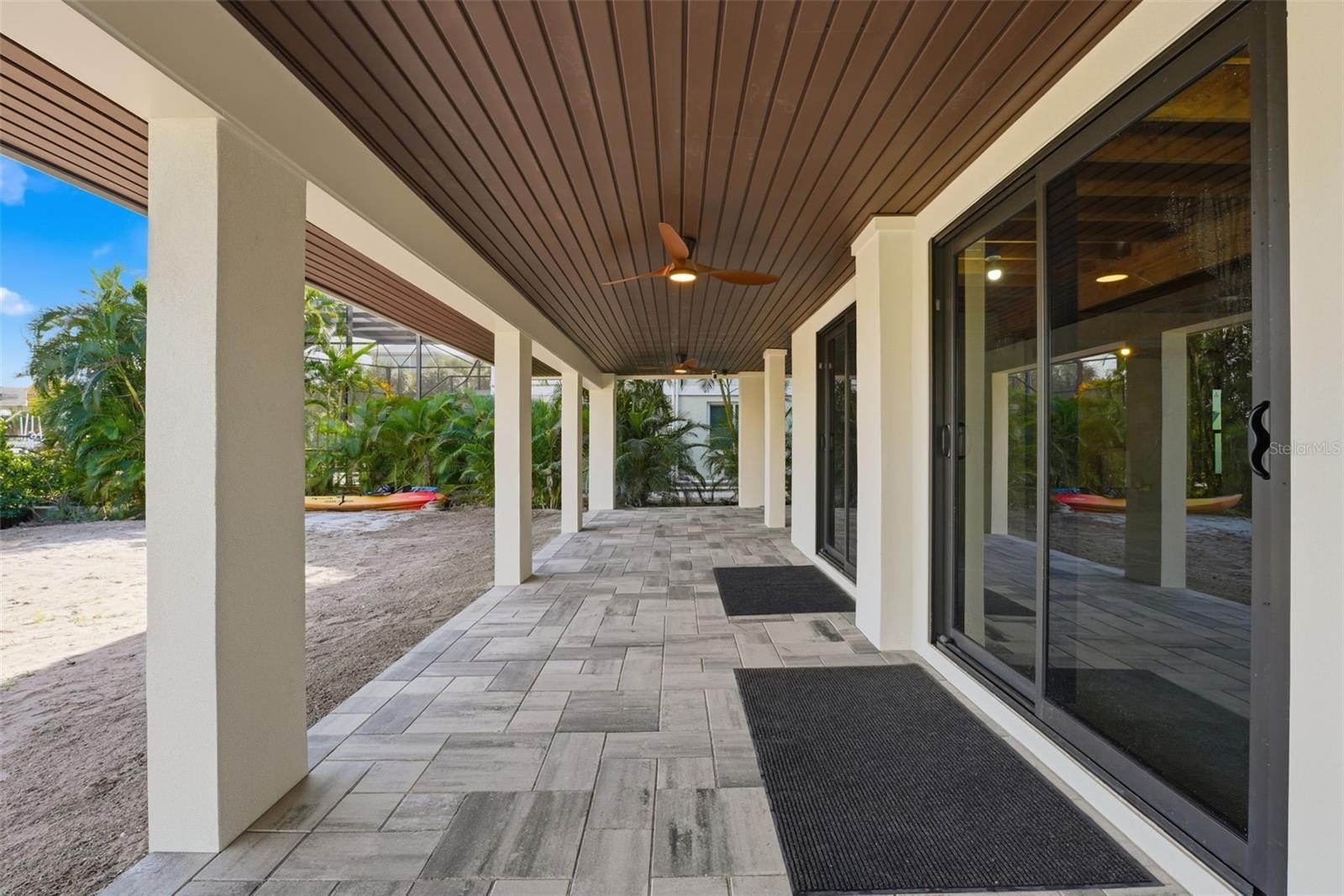 Image 69 of 93 For 2795 Beach Road B