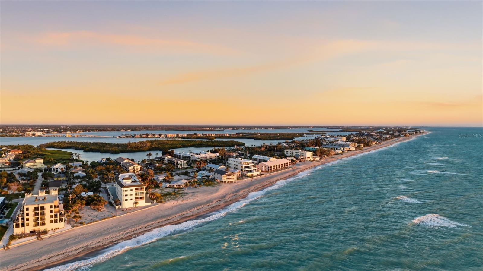 Image 90 of 93 For 2795 Beach Road B