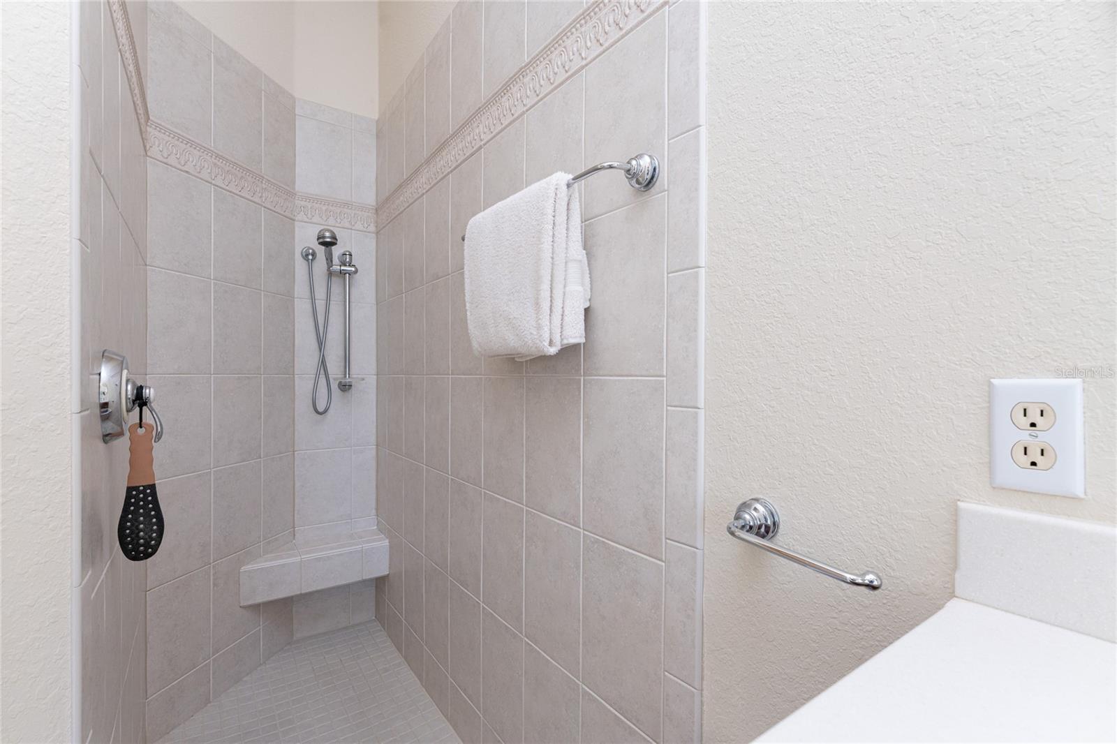 Image 19 of 43 For 12424 Grouse Avenue 15a