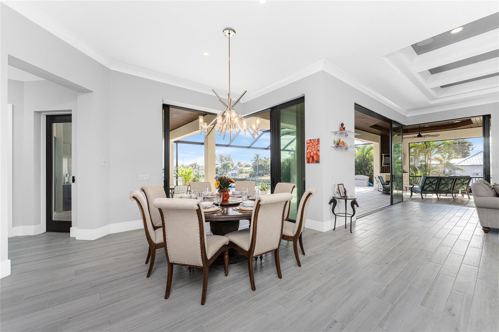 Image 21 of 88 For 265 Severin Rd