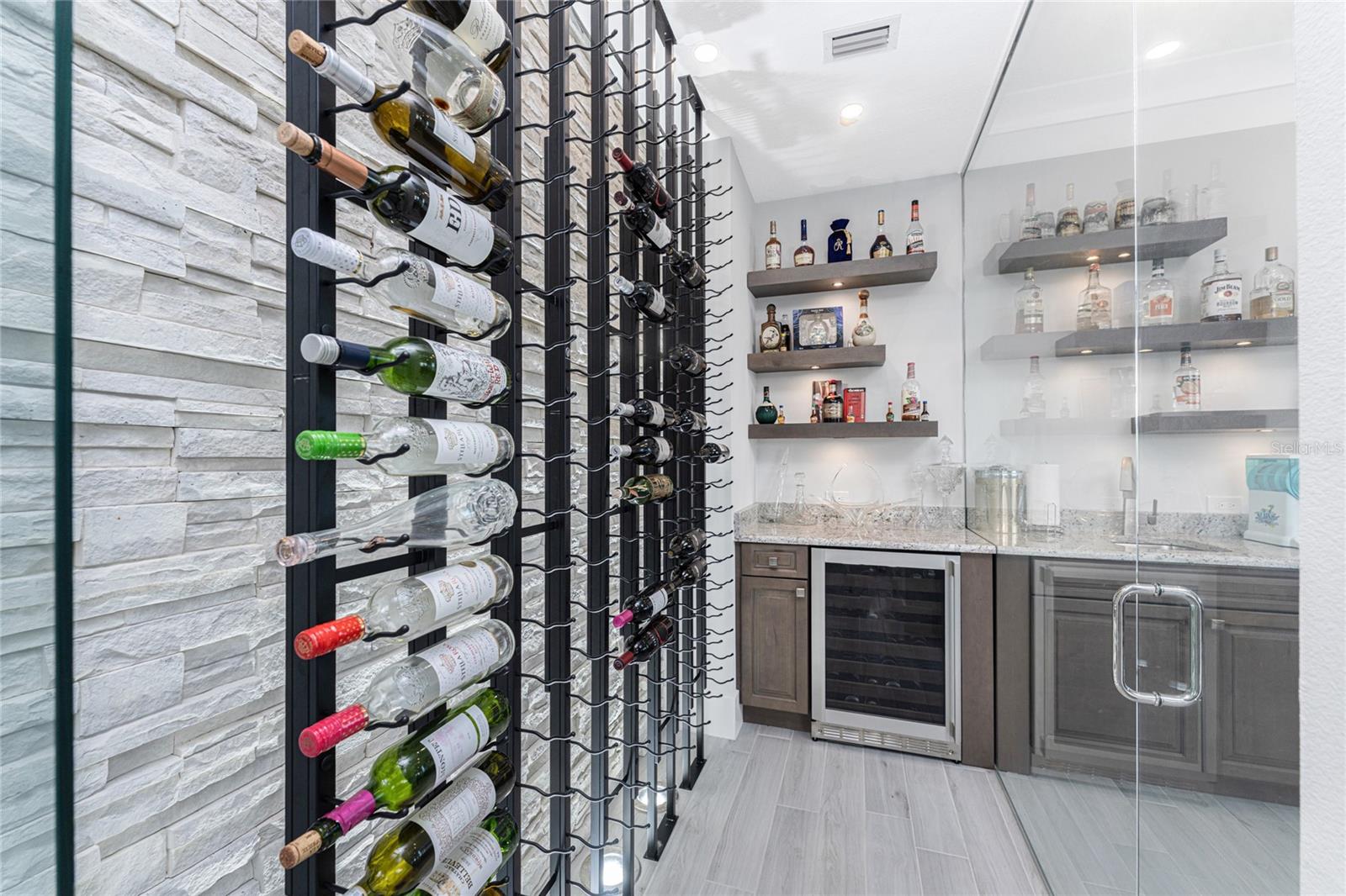 Image 23 of 88 For 265 Severin Rd