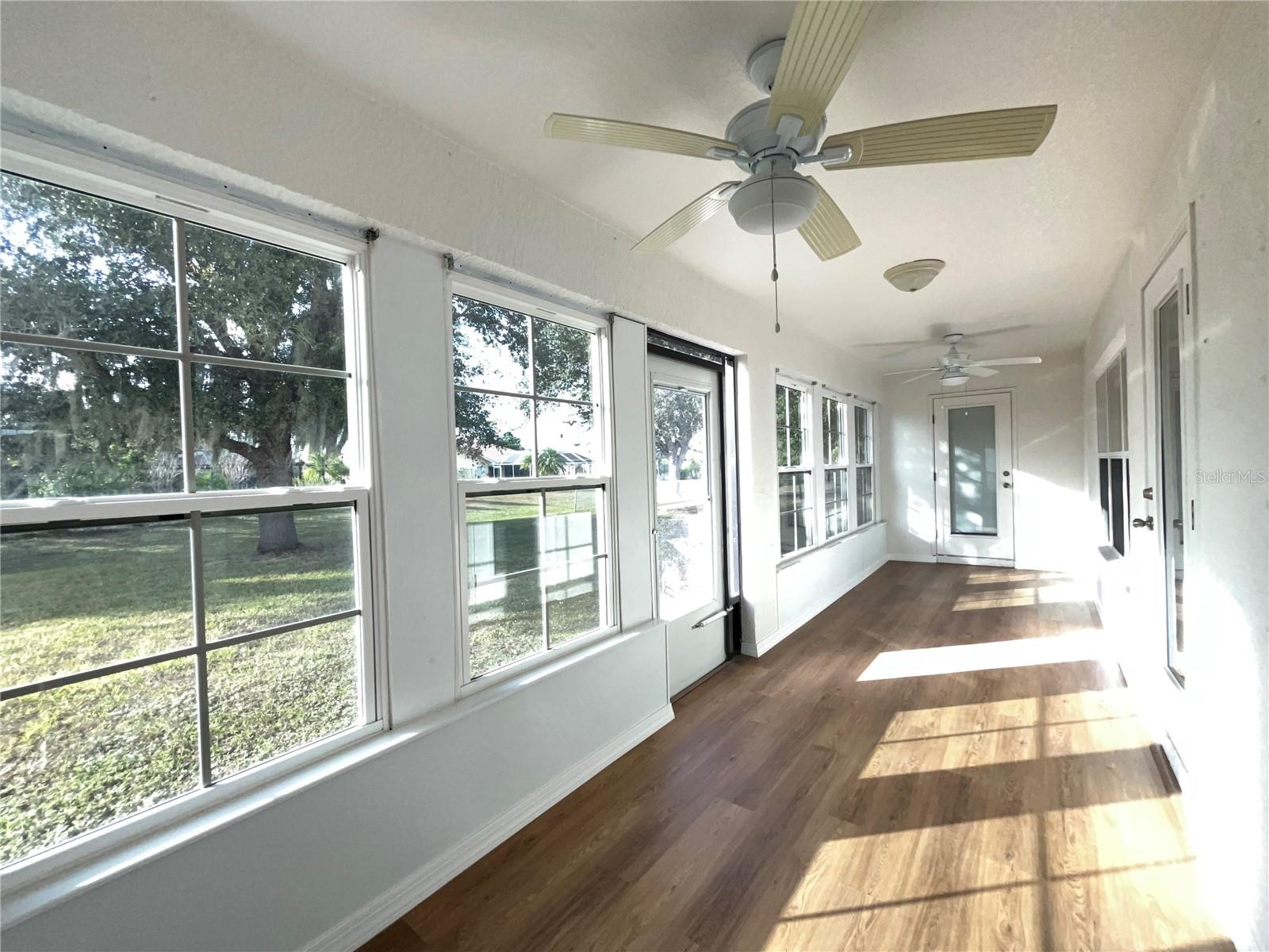 Listing photo id 27 for 117 Angol Street