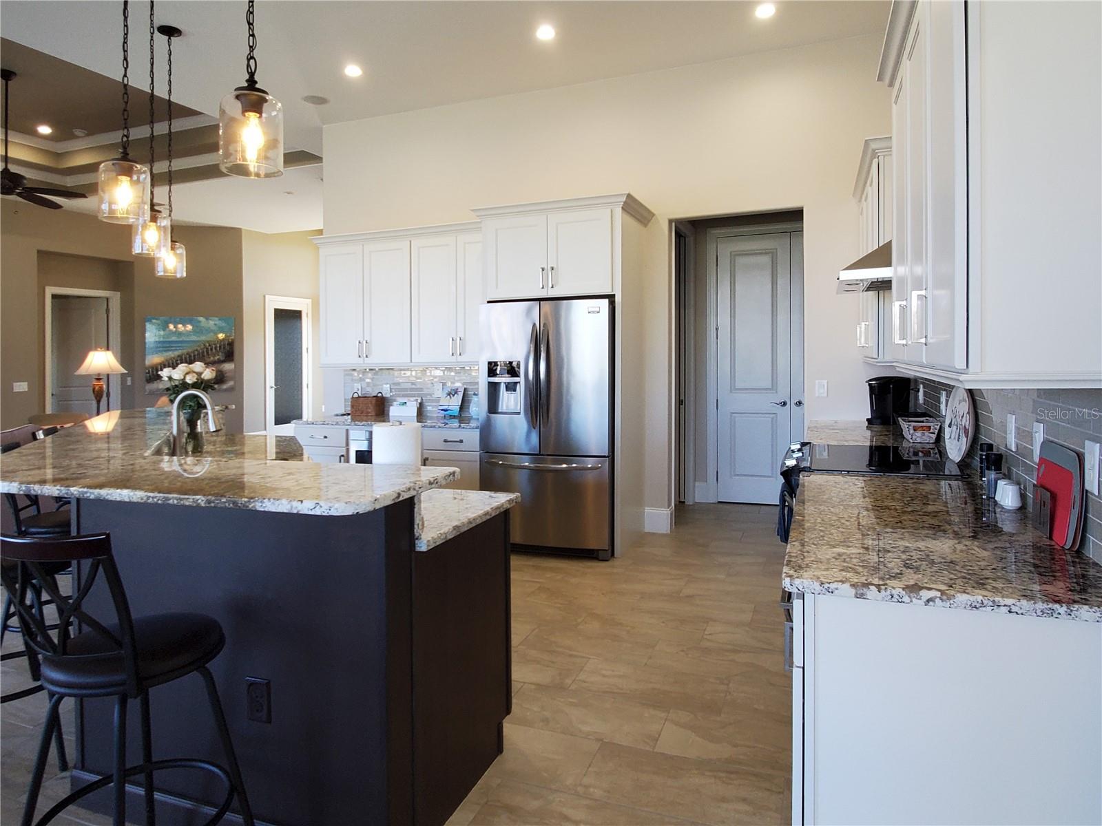 Image 11 of 52 For 185 Colony Point Dr.