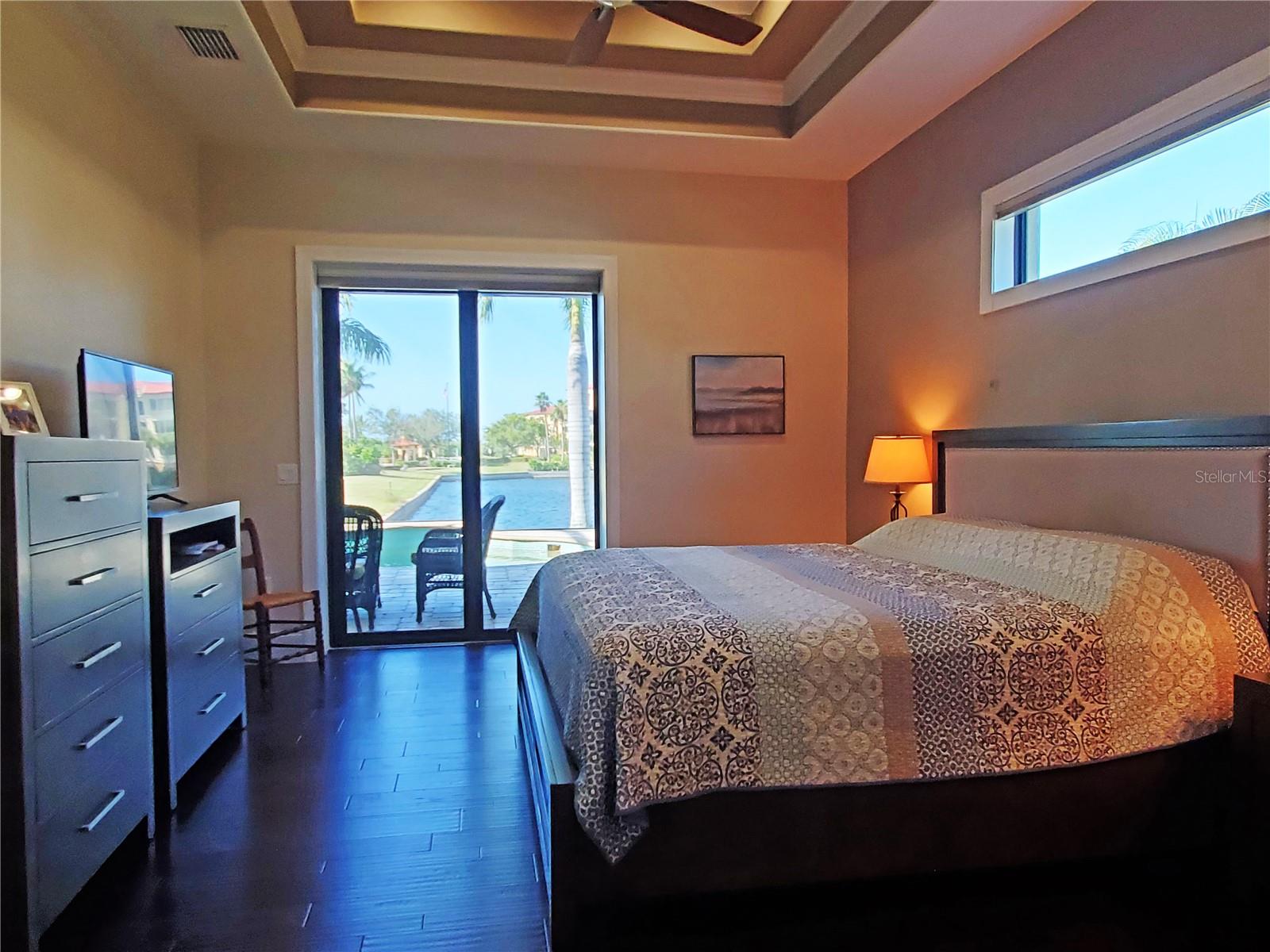 Image 13 of 52 For 185 Colony Point Dr.