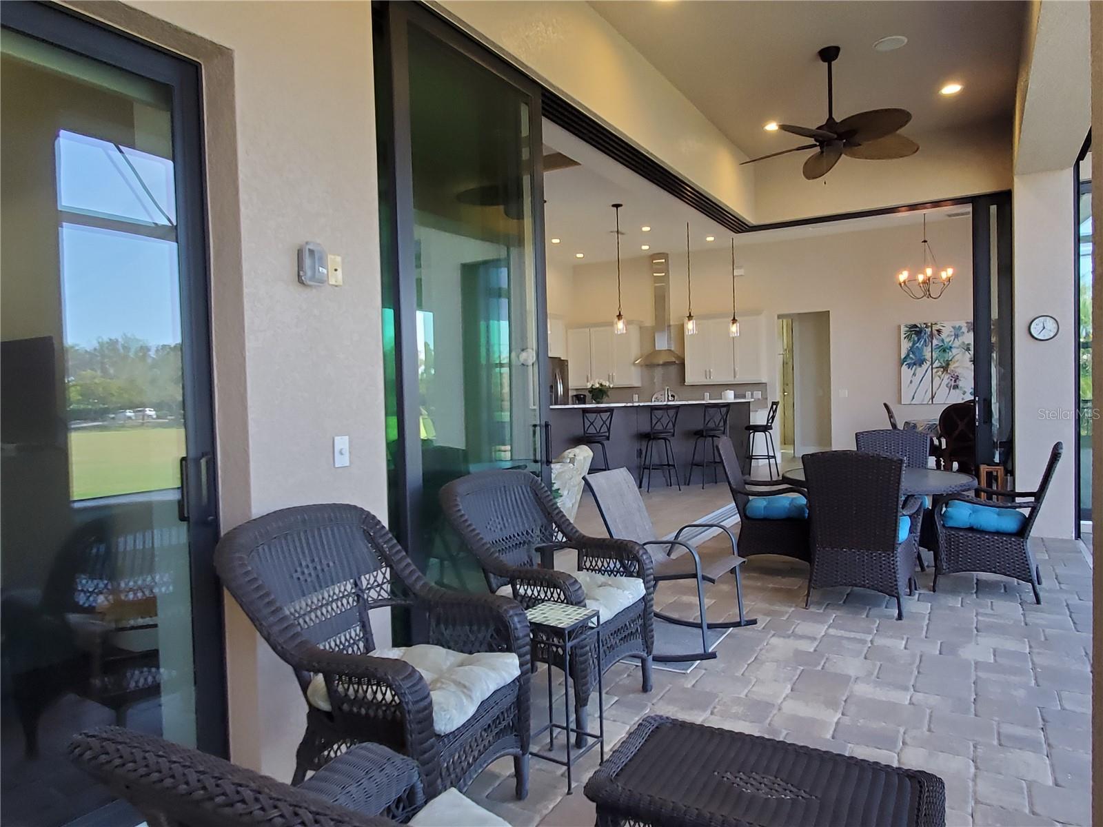 Image 28 of 52 For 185 Colony Point Dr.