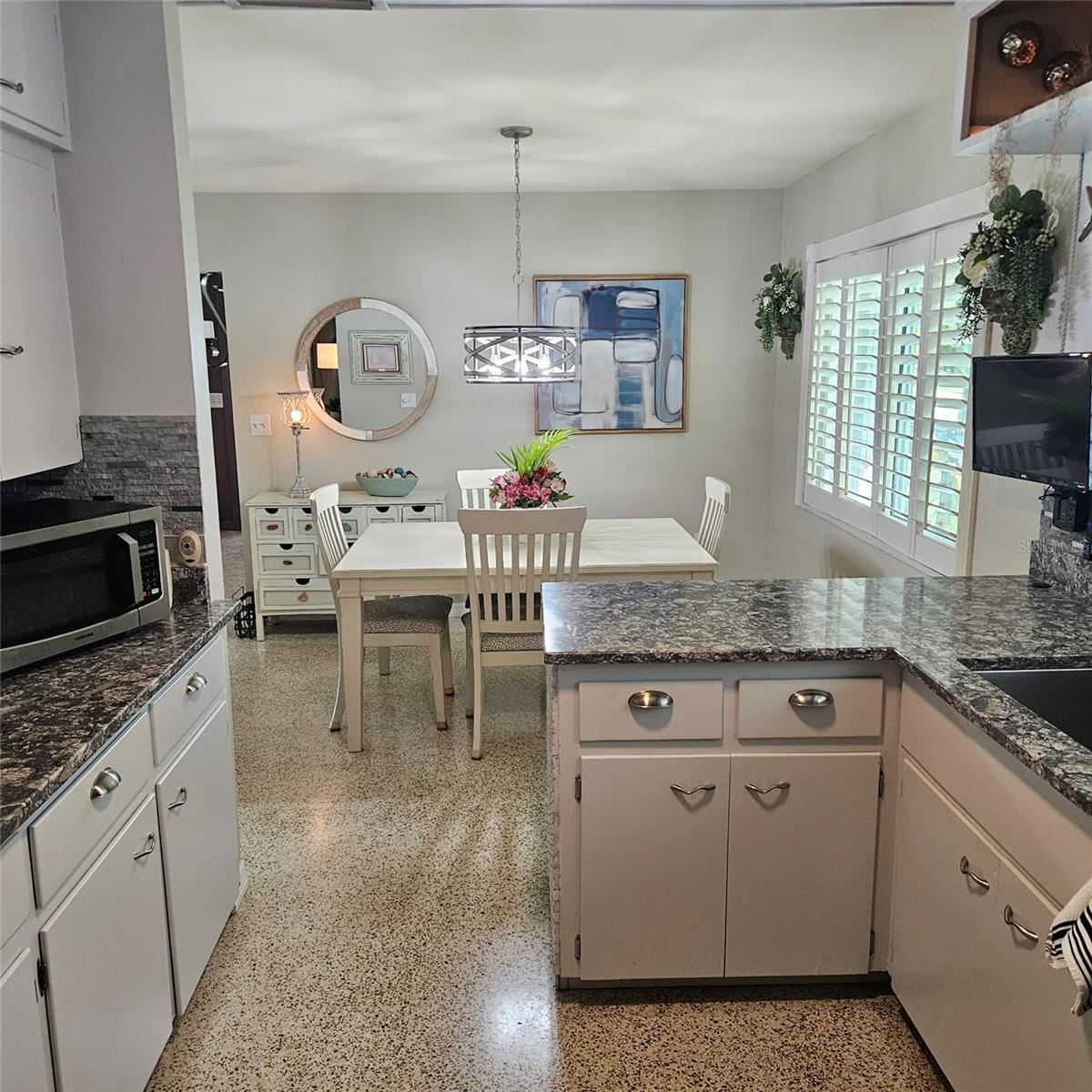 Image 17 of 52 For 27511 Cleveland Avenue