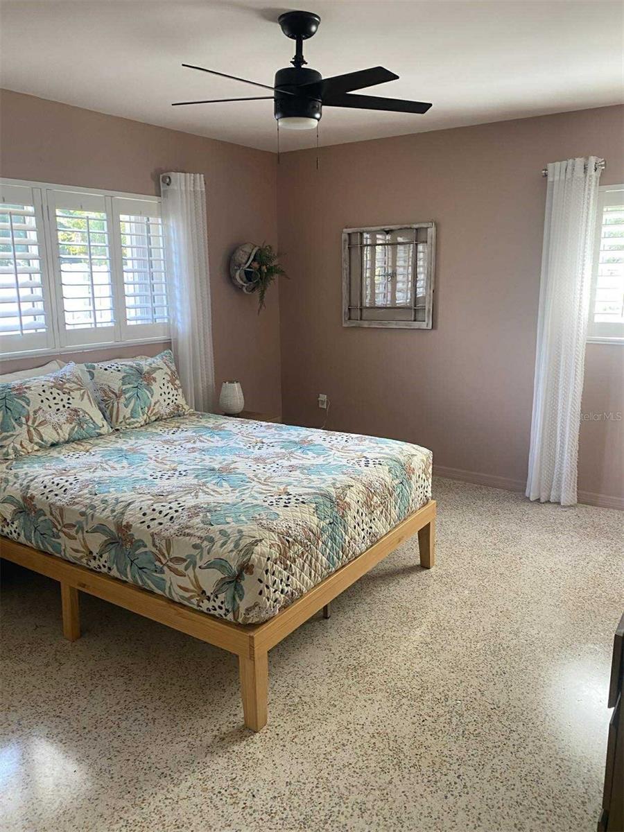 Image 25 of 52 For 27511 Cleveland Avenue