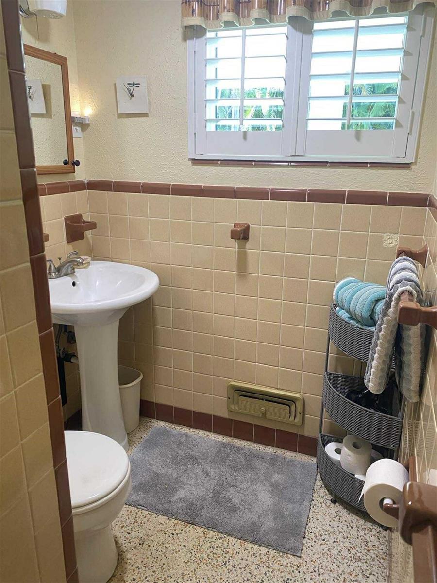 Image 28 of 52 For 27511 Cleveland Avenue