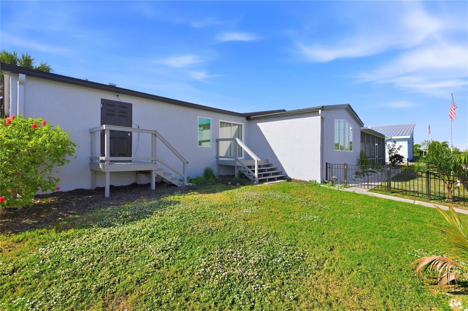 Image 42 of 52 For 4190 Pelican Pointe Drive