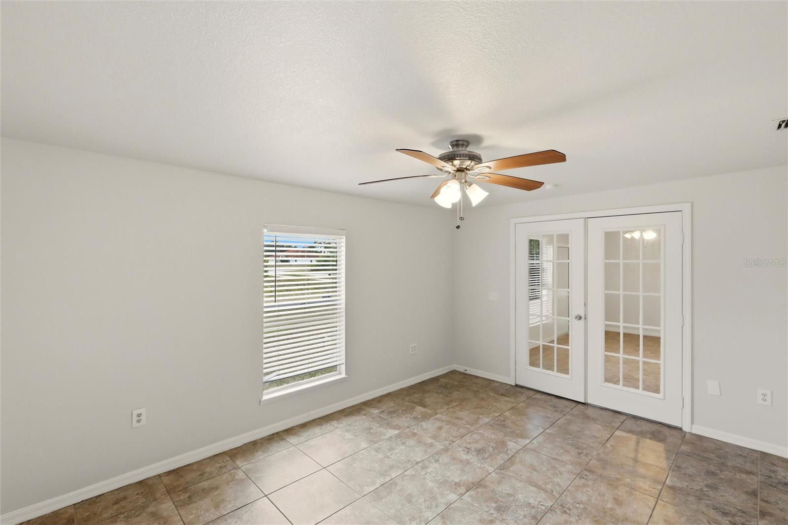 Image 23 of 42 For 7993 Rockwell Avenue