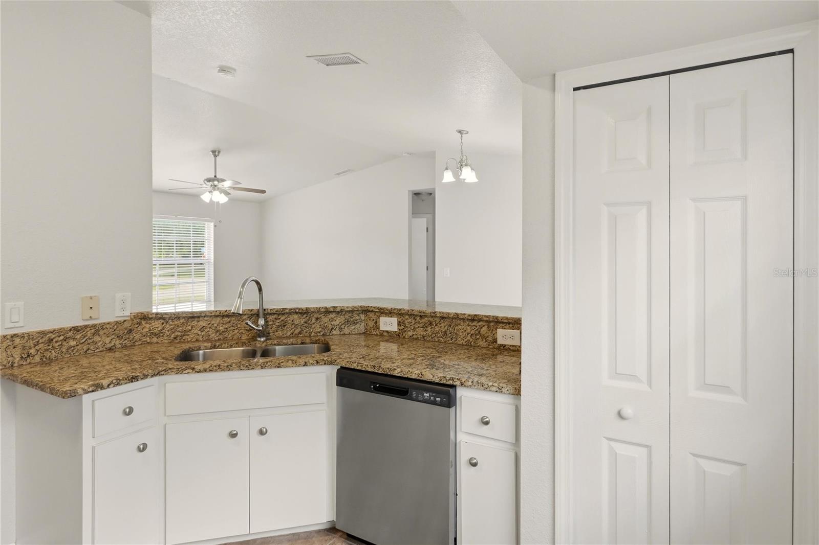 Image 12 of 28 For 3207 Worthington Avenue