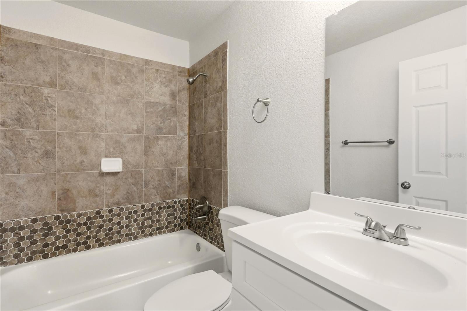 Image 21 of 28 For 3207 Worthington Avenue