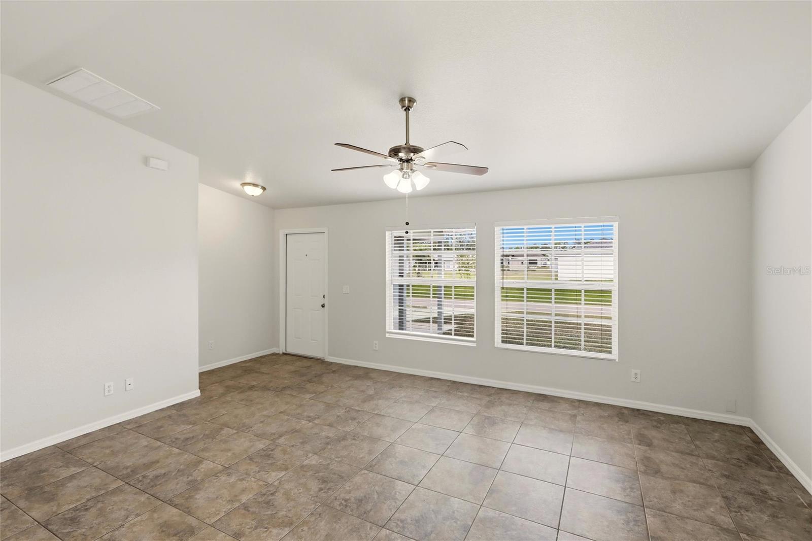 Image 4 of 28 For 3207 Worthington Avenue