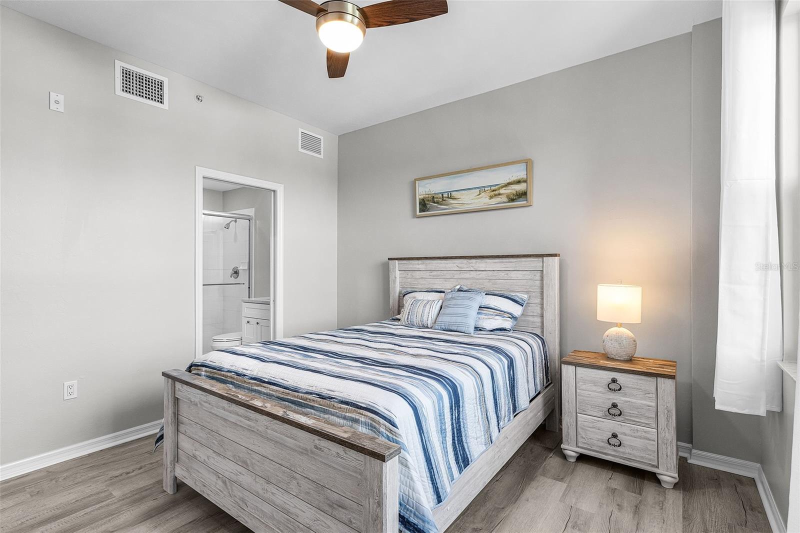 Image 12 of 45 For 2060 Matecumbe Key Road 2307