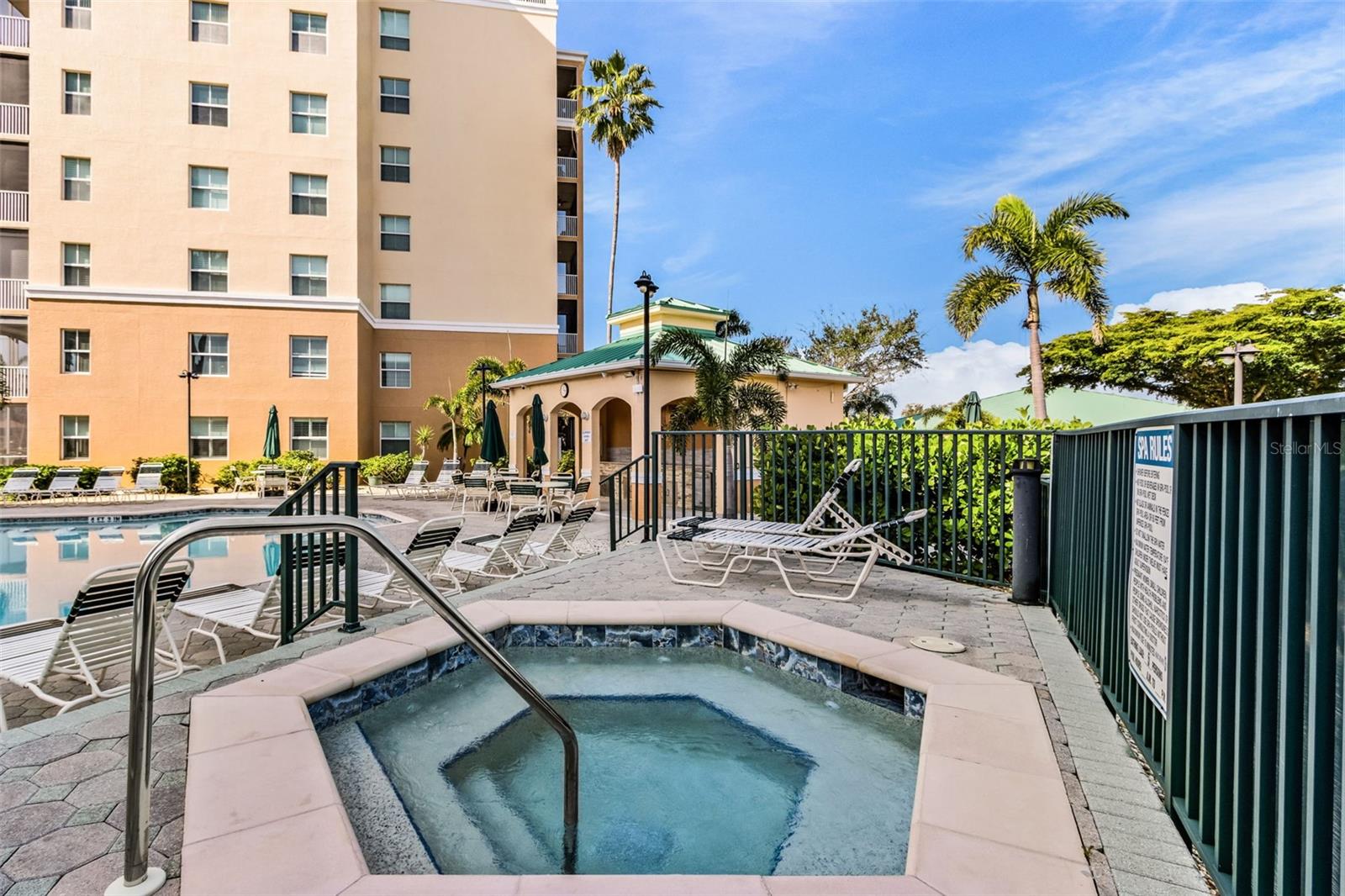 Image 22 of 45 For 2060 Matecumbe Key Road 2307