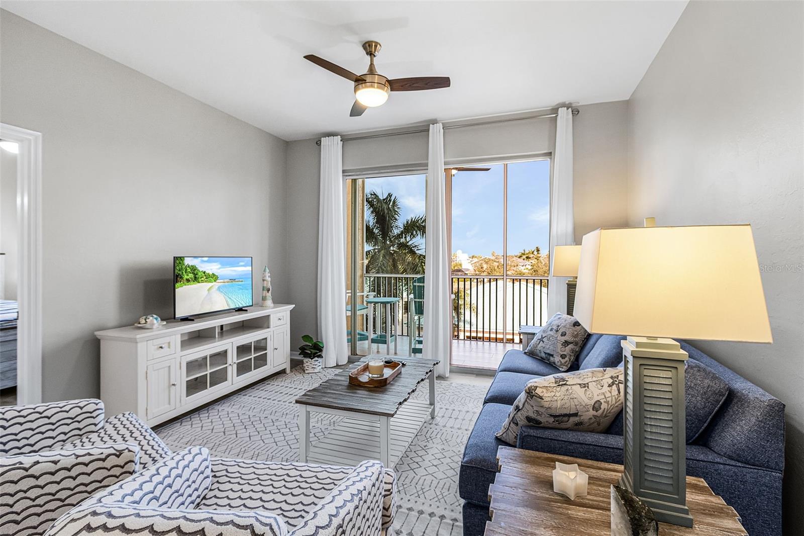 Image 6 of 45 For 2060 Matecumbe Key Road 2307