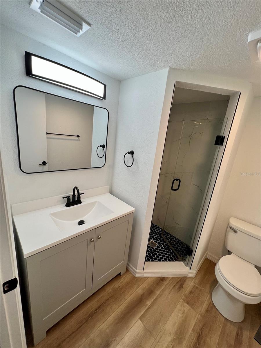 Image 24 of 35 For 146 Boundary Boulevard B202