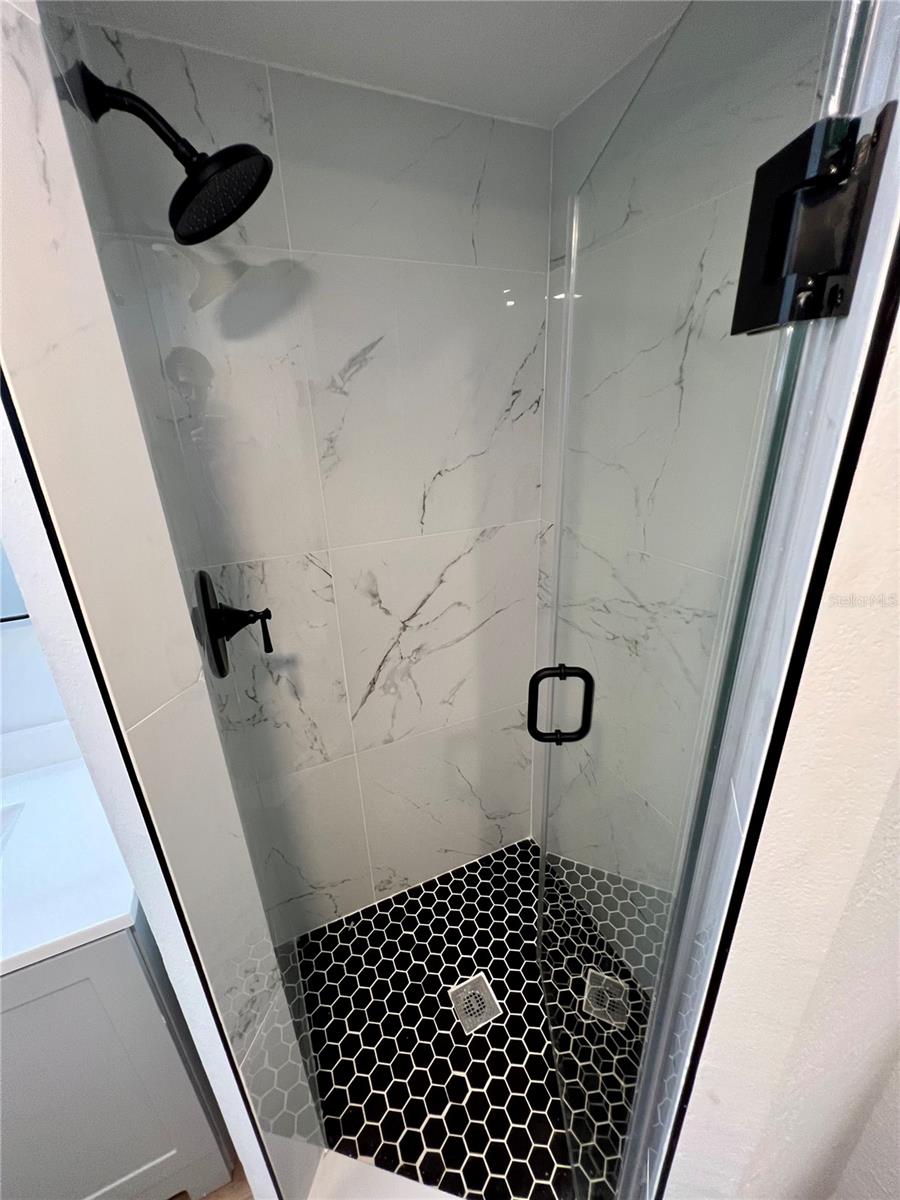 Image 25 of 35 For 146 Boundary Boulevard B202