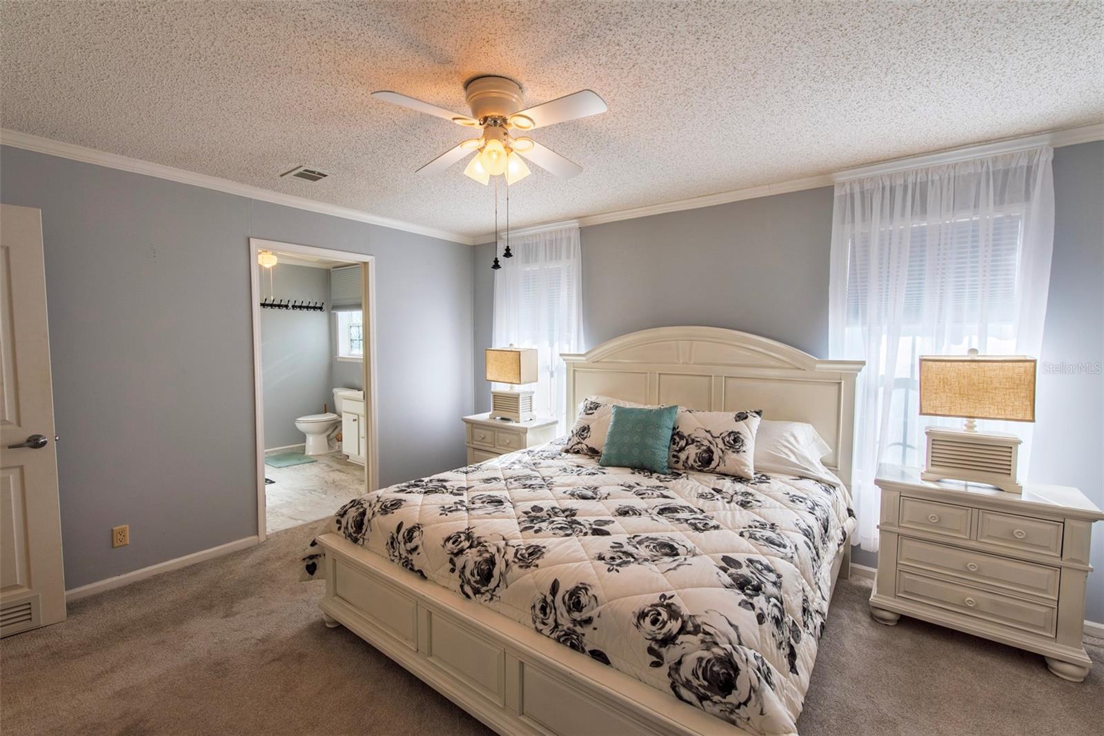 Image 7 of 23 For 8 Hague Road