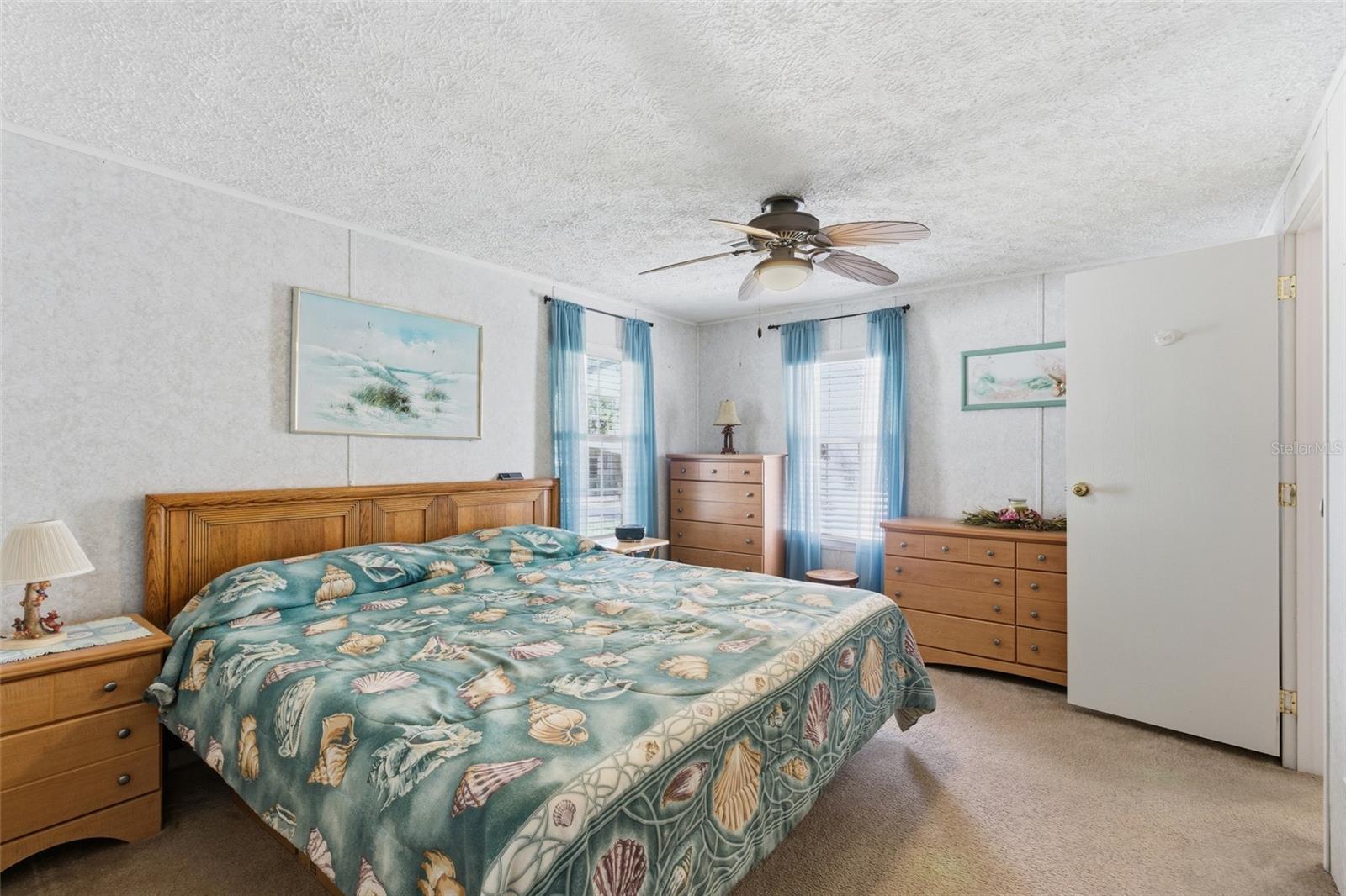 Image 12 of 27 For 25163 Marion Avenue 13