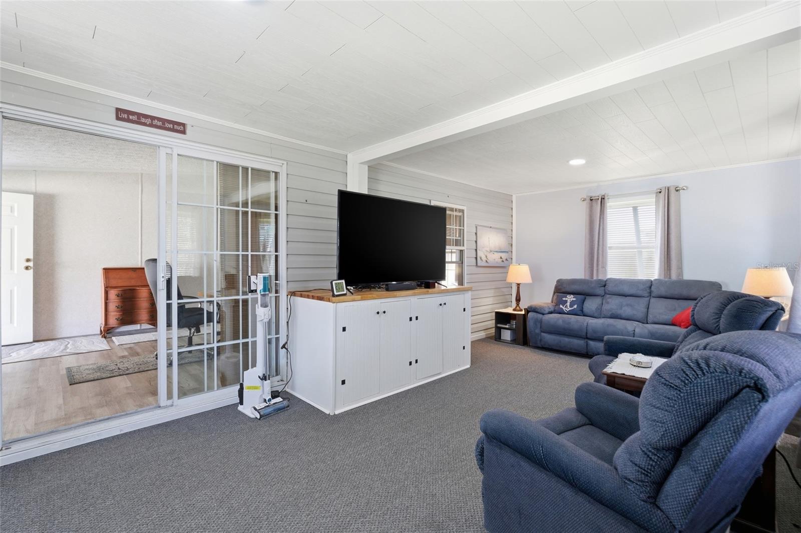 Image 19 of 27 For 25163 Marion Avenue 13