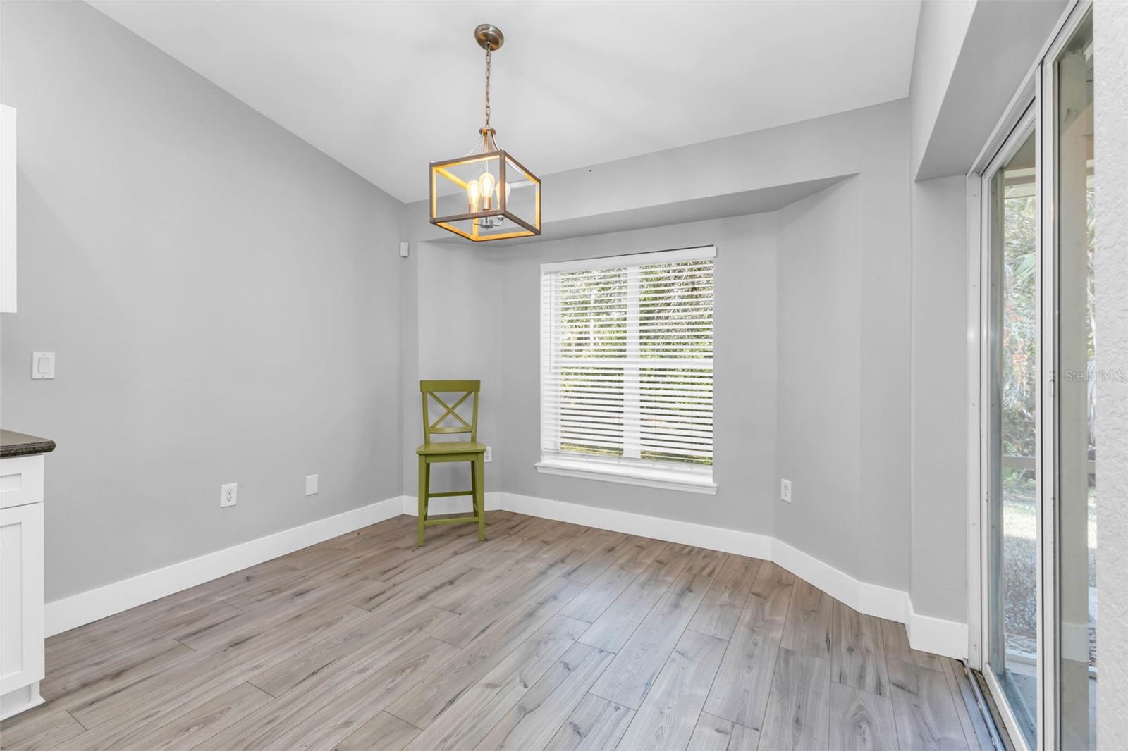 Image 11 of 43 For 11422 Second Avenue