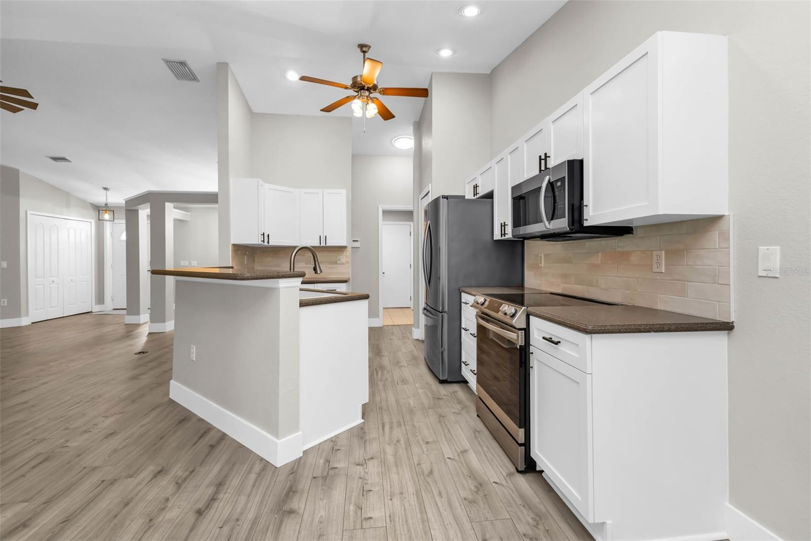 Image 13 of 43 For 11422 Second Avenue