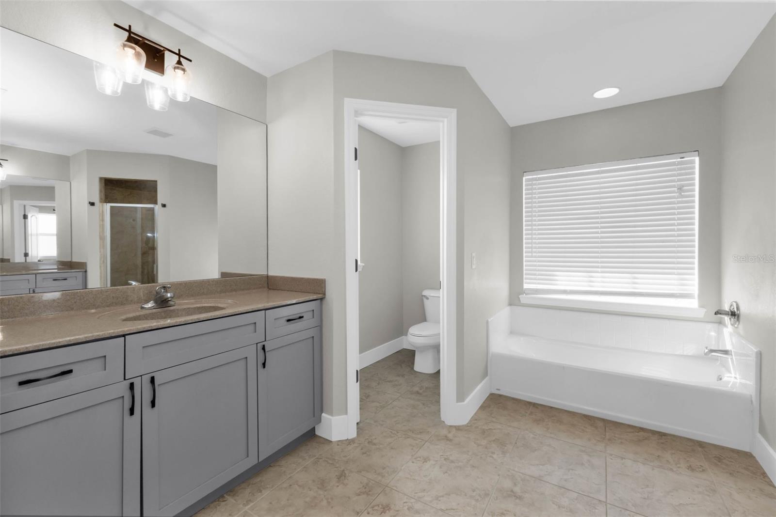 Image 32 of 43 For 11422 Second Avenue