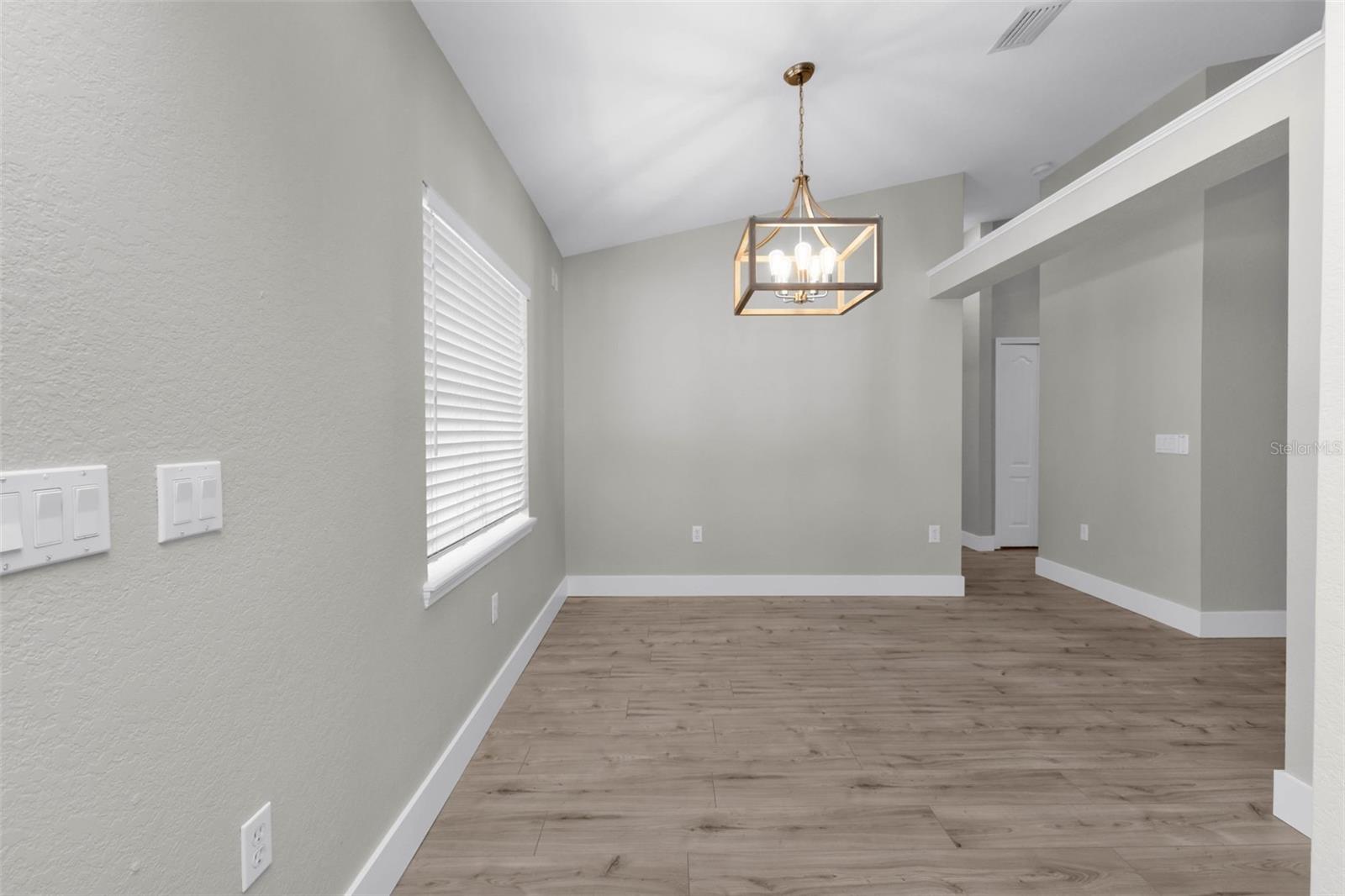 Image 5 of 43 For 11422 Second Avenue