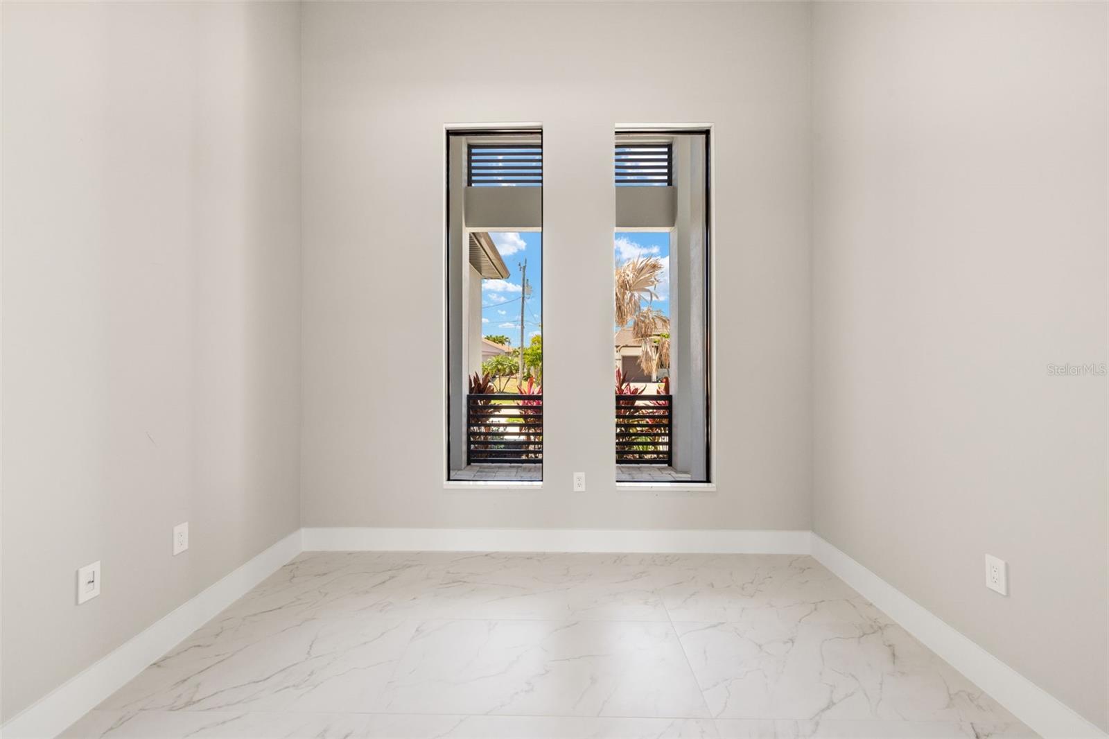 Image 33 of 50 For 3123 29th Avenue